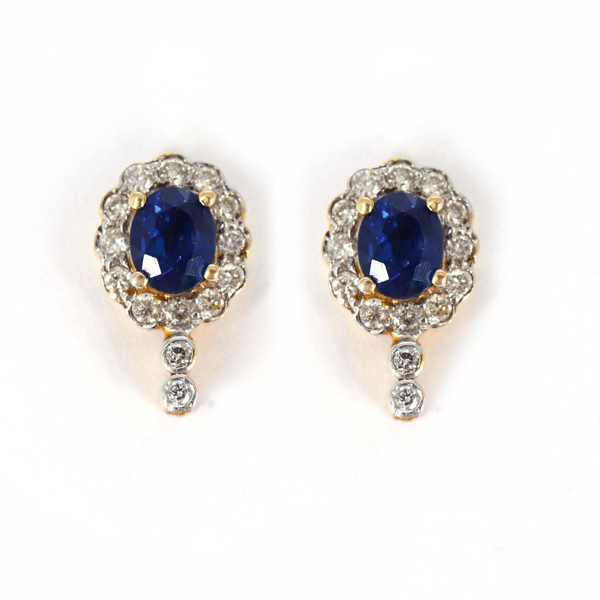 Oval Shape Halo Earring 18K Gold