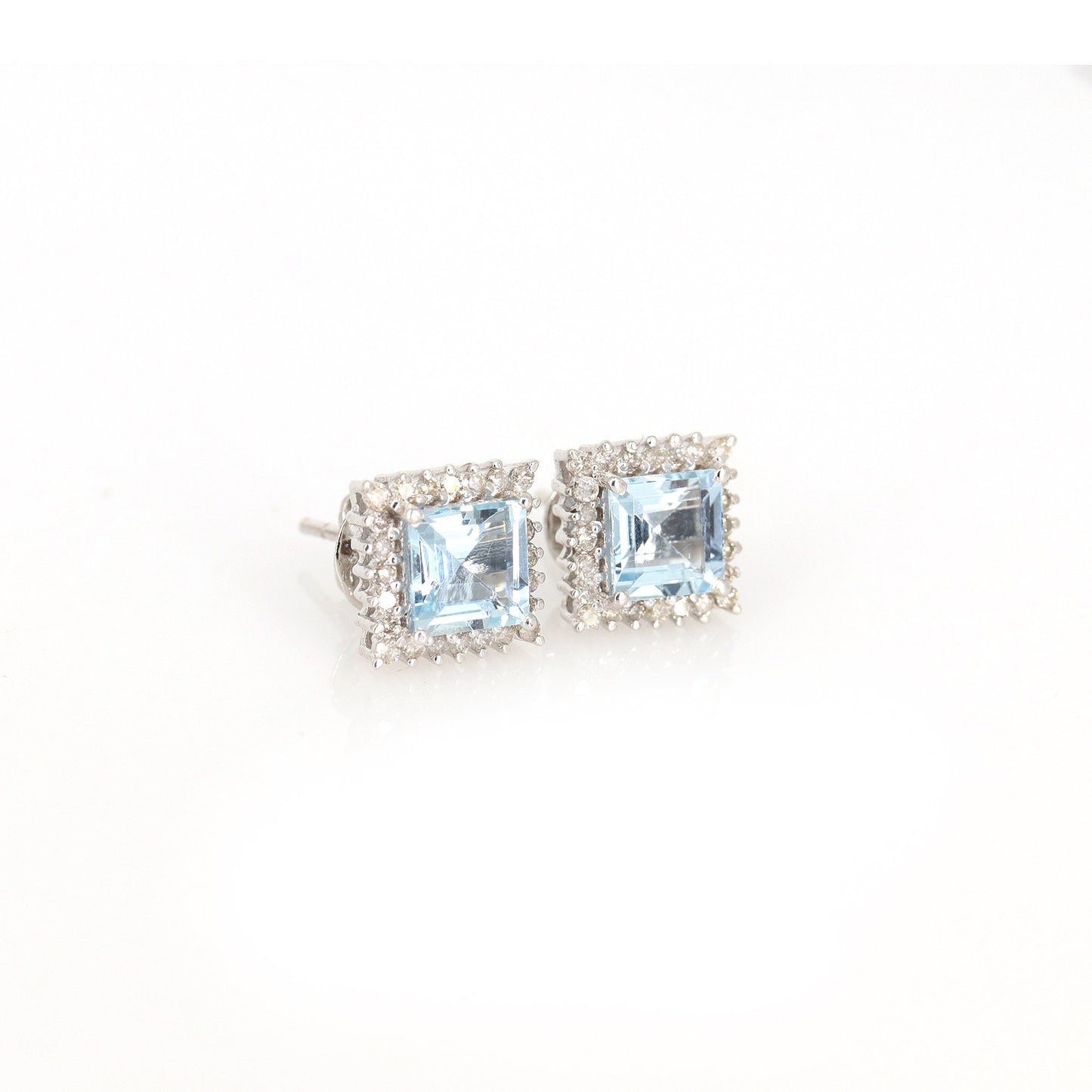 Cluster Studded Princess Cut Aquamarine White Aquamarine White Studs Earring 14K Gold