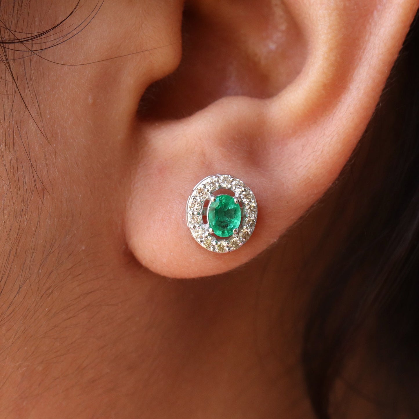 Halo Emerald Earring 18K Gold