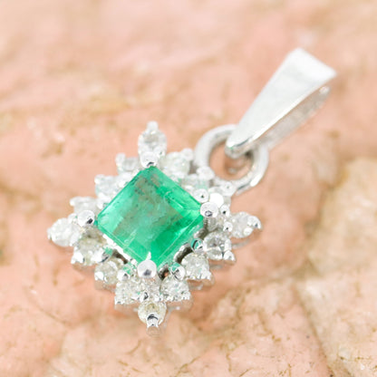 Simple Emerald Pendant Silver