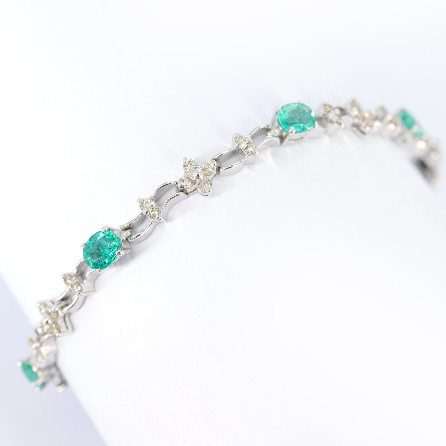 White Bracelet 18K Gold