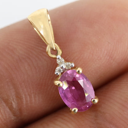 14Kt Yellow Ruby Necklace Gold