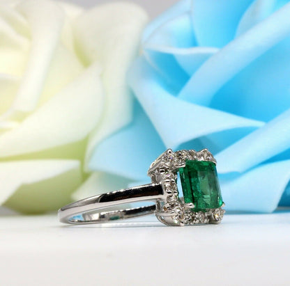 Handmade Emerald Ring 18K Gold