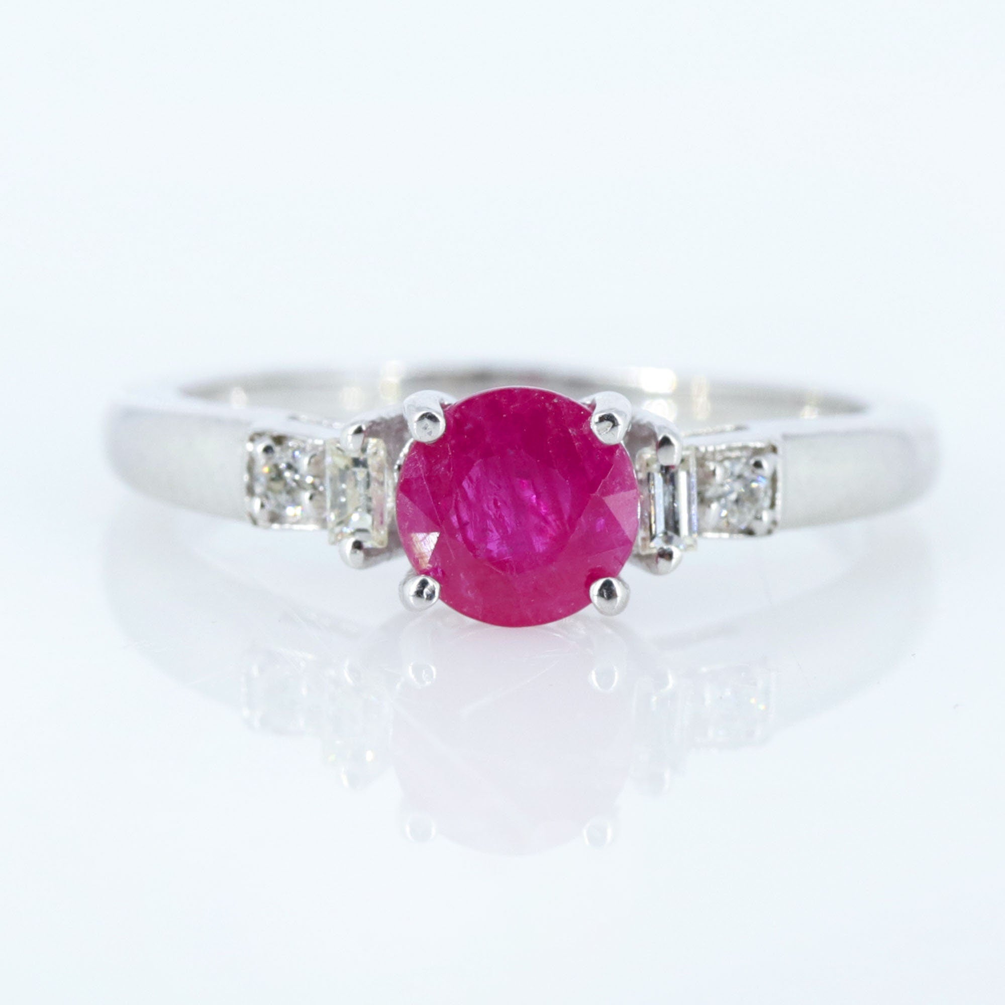Classic Ruby Ring Silver