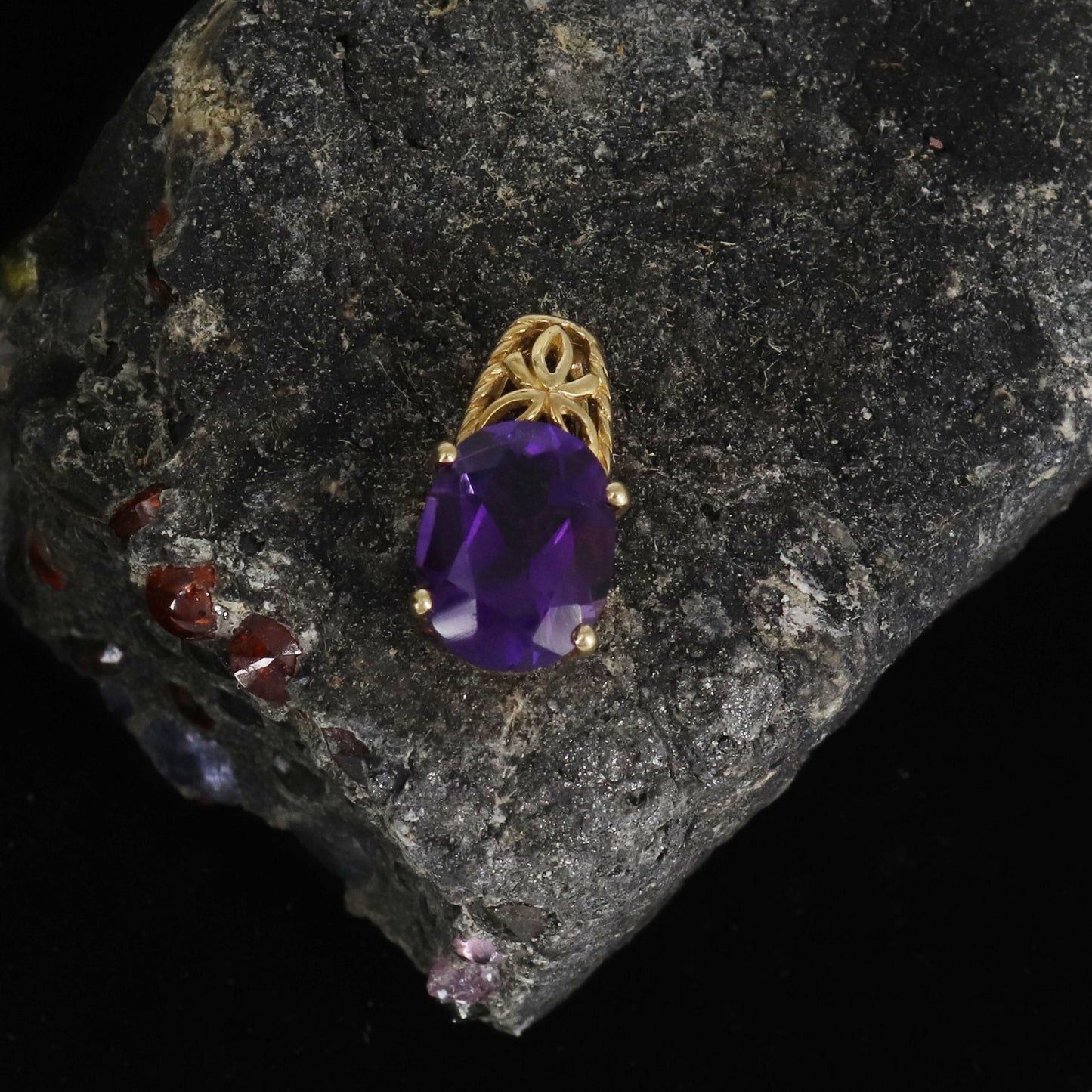 Amethyst Pendant 14K Gold