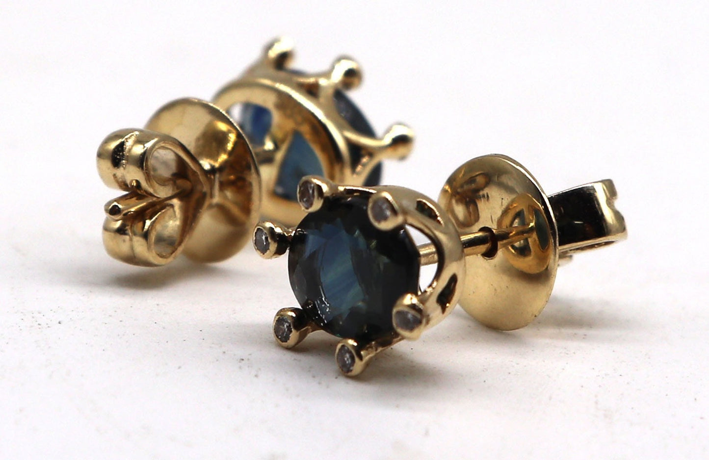 Earth Mined Blue Sapphire Earring 14K Gold