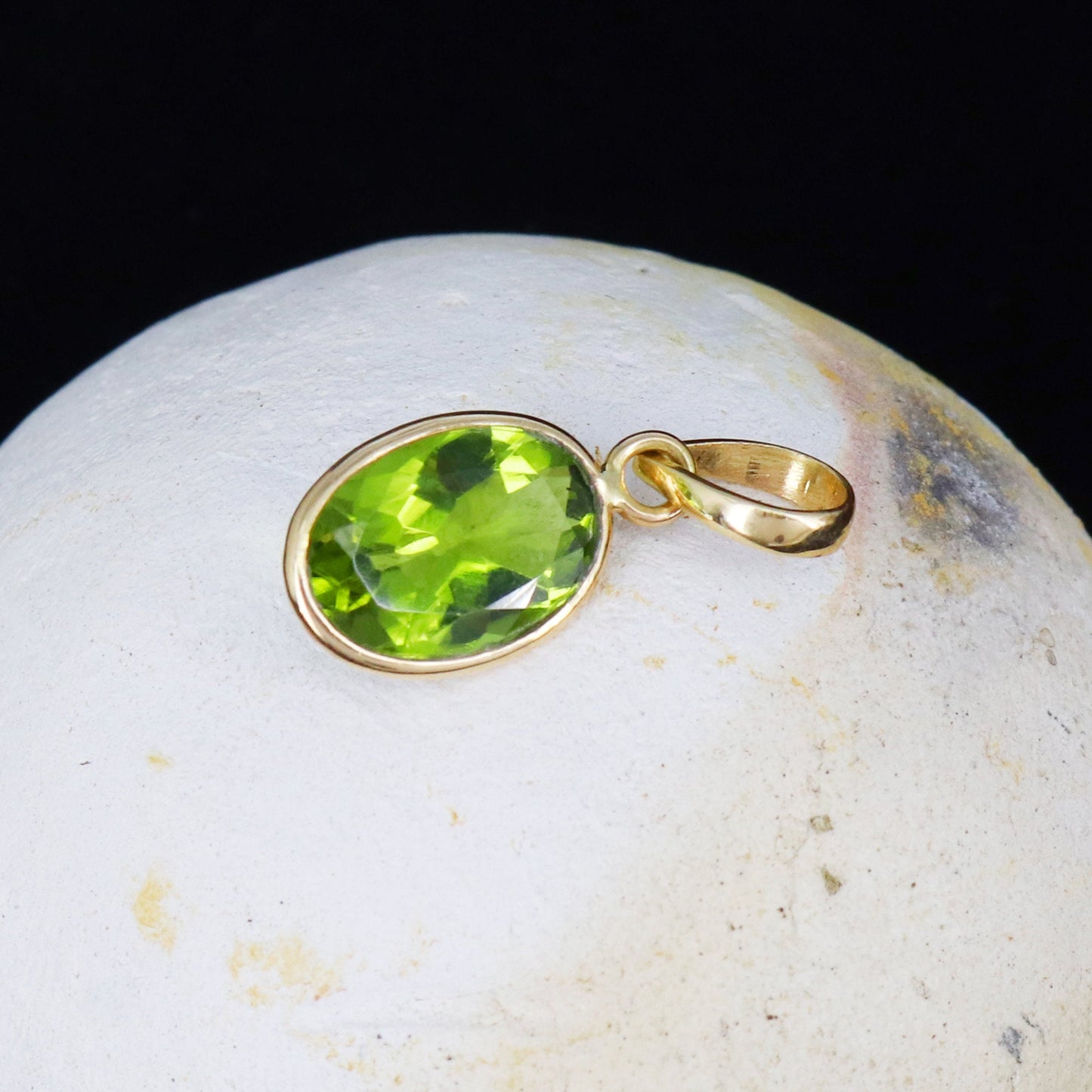 Yellow Peridot Oval Pendant 14K Gold