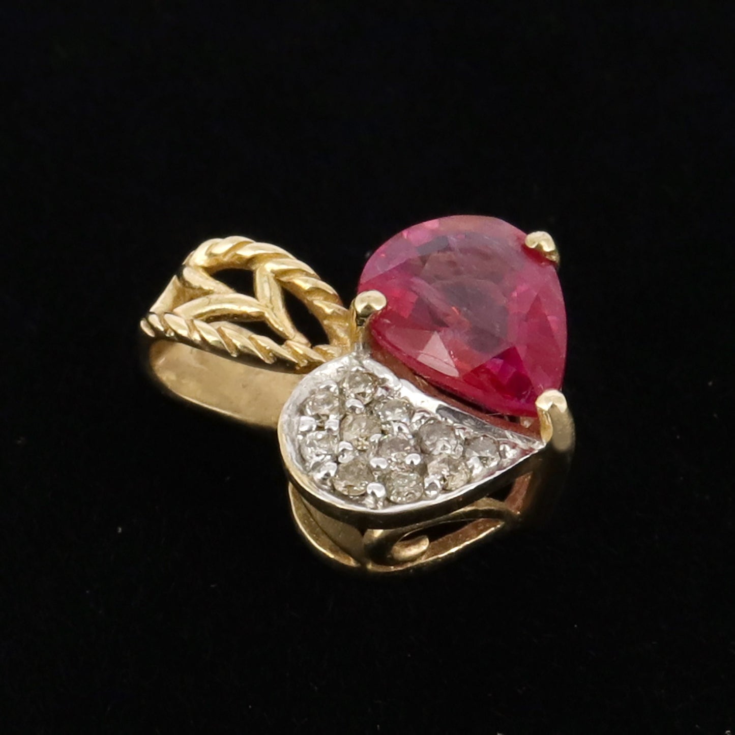 Heart Shape Pendant 14K Gold