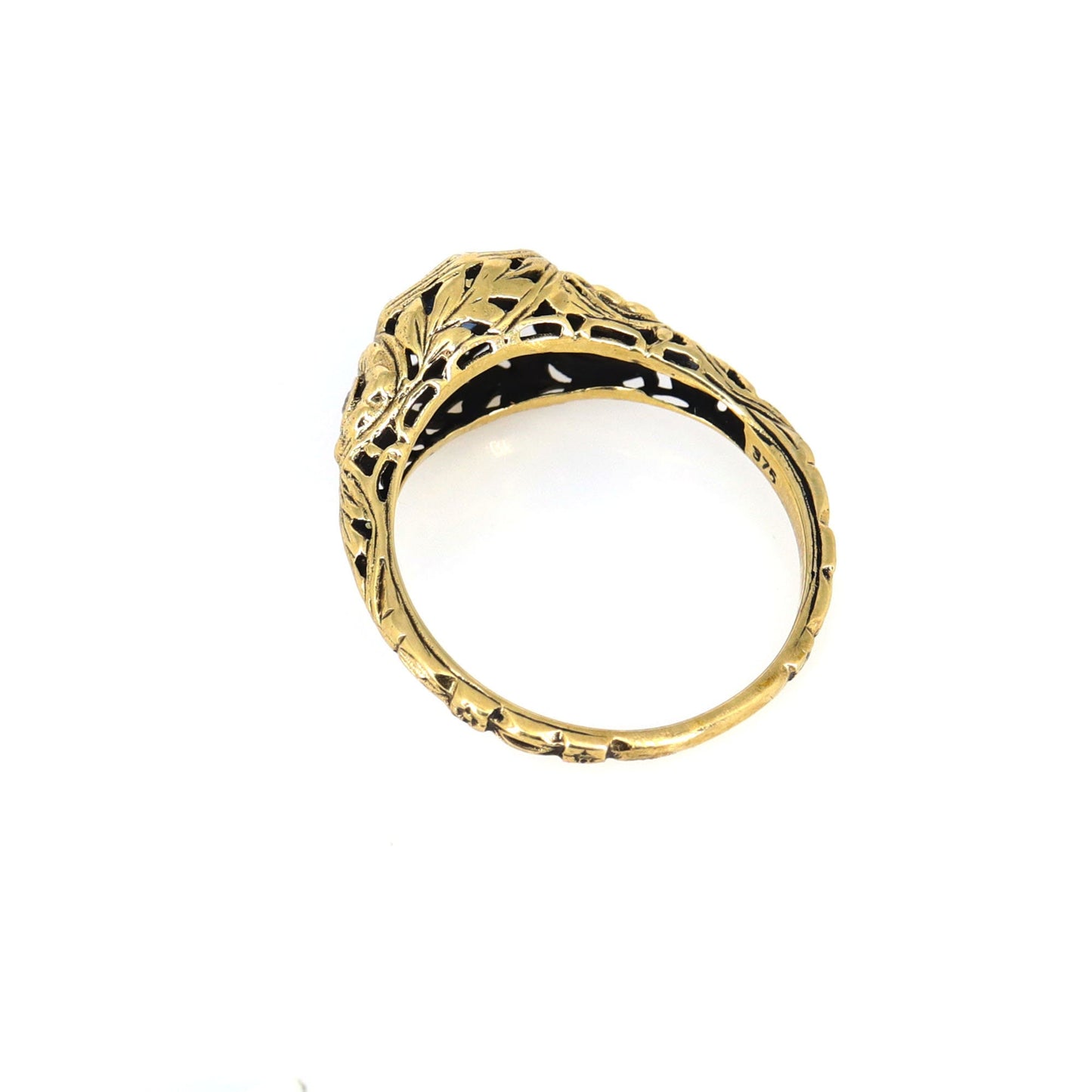 Vintage Blue Sapphire Ring Gold