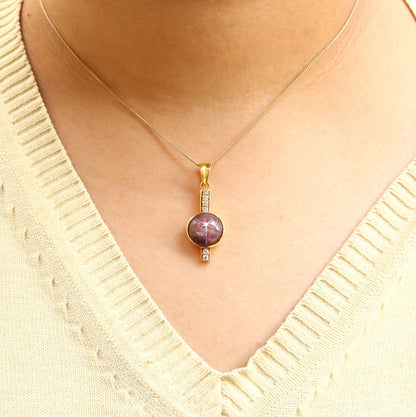 Star Ruby Pendent Necklace 18K Gold