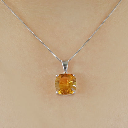 Citrine White Pendent White Pendant 18K Gold