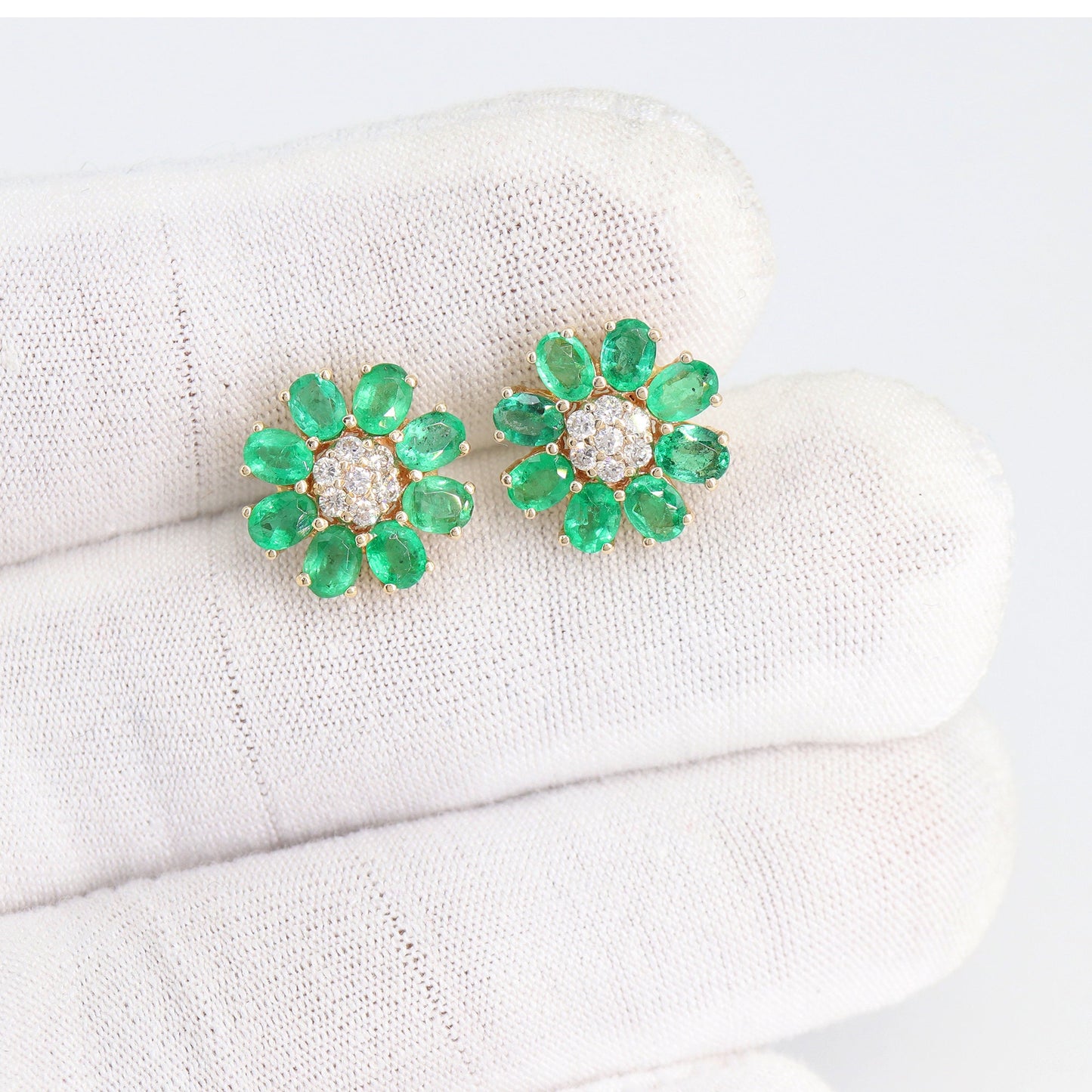 Yellow/White Handmade Emerald/Blue Sapphire Studs Earring 14K Gold