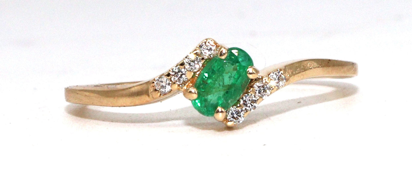 Beautiful Ring 14K Gold