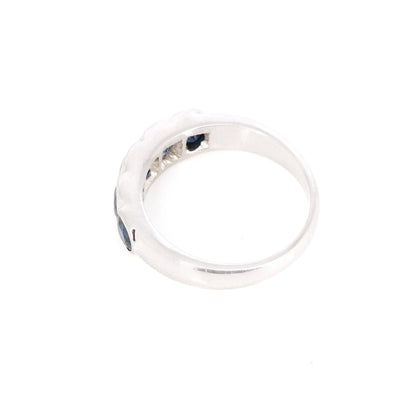 Vintage White Ring 18K Gold
