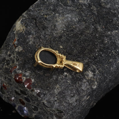 Dainty Pendant 14K Gold