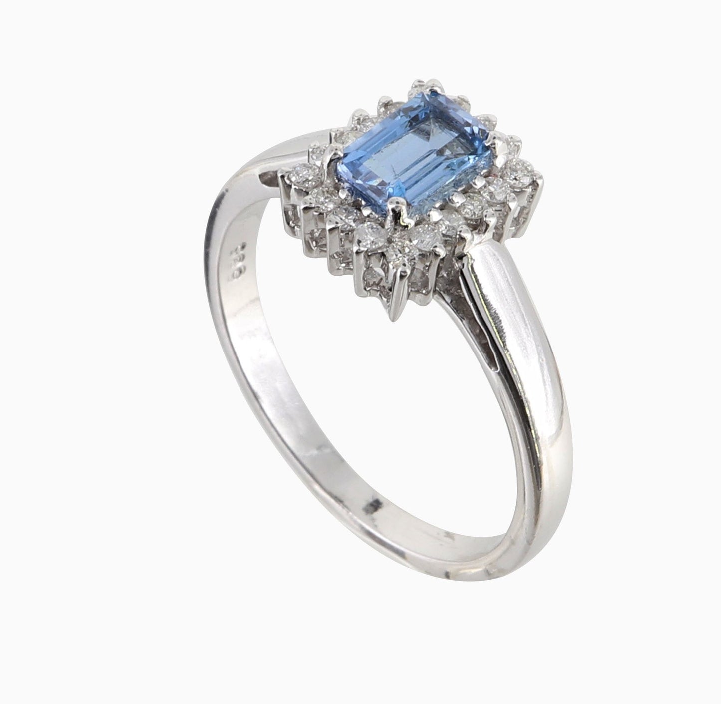 White Ring 14K Gold
