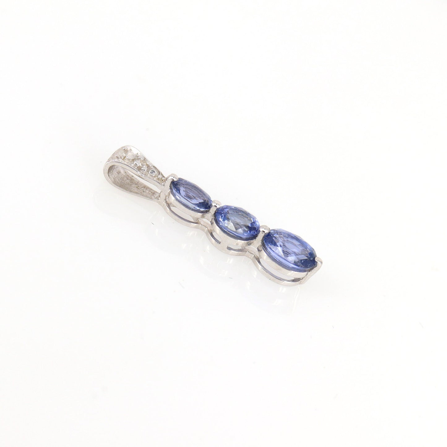Blue Sapphire Pendant 14K Gold