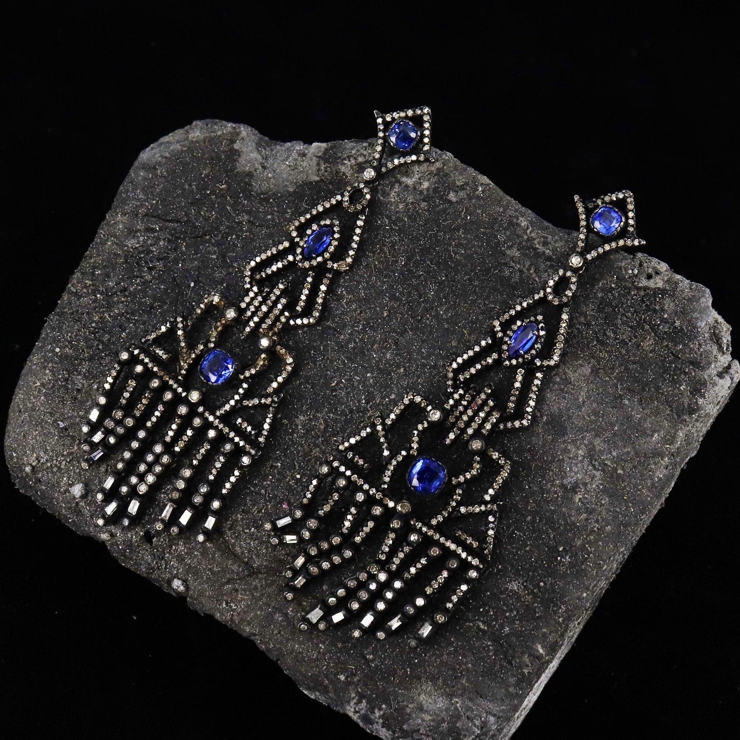 Vintage Replica Jewellery Taurus Blue Kyanite Earring