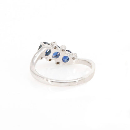 White Beautiful Ring 18K Gold