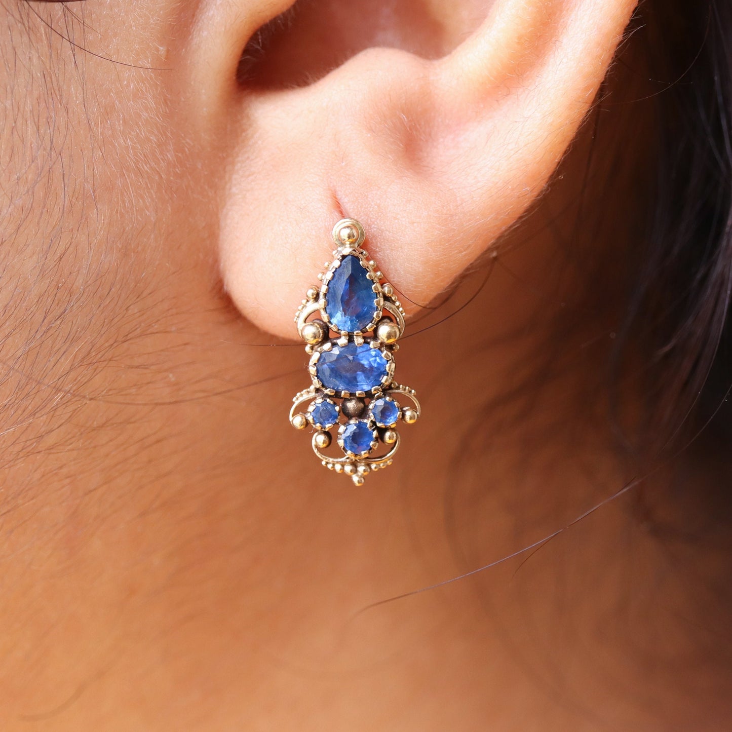 Pear Oval & Round Cut Blue Sapphire Gemstone Earring Gold
