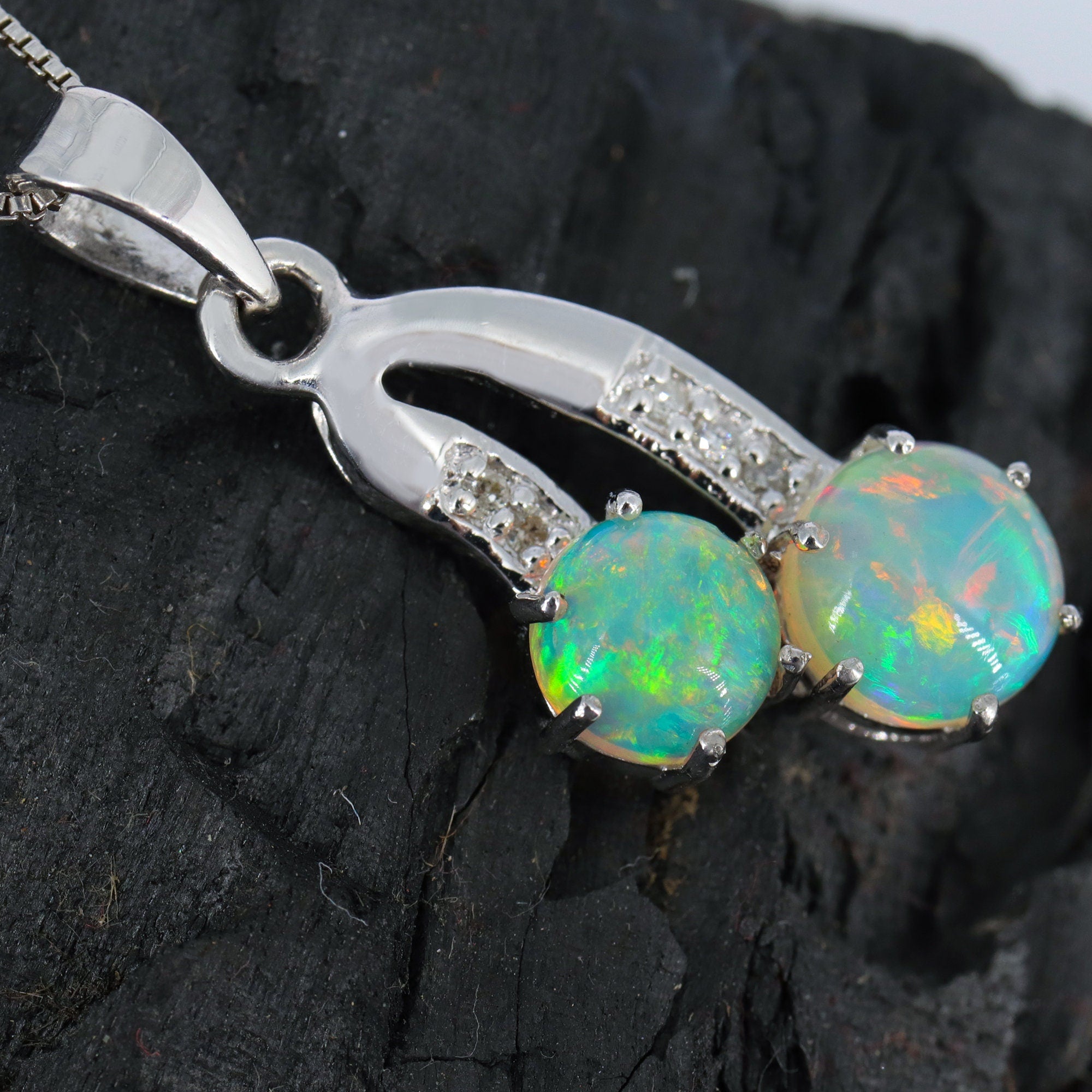 Opal Gemstone Pendant Gold