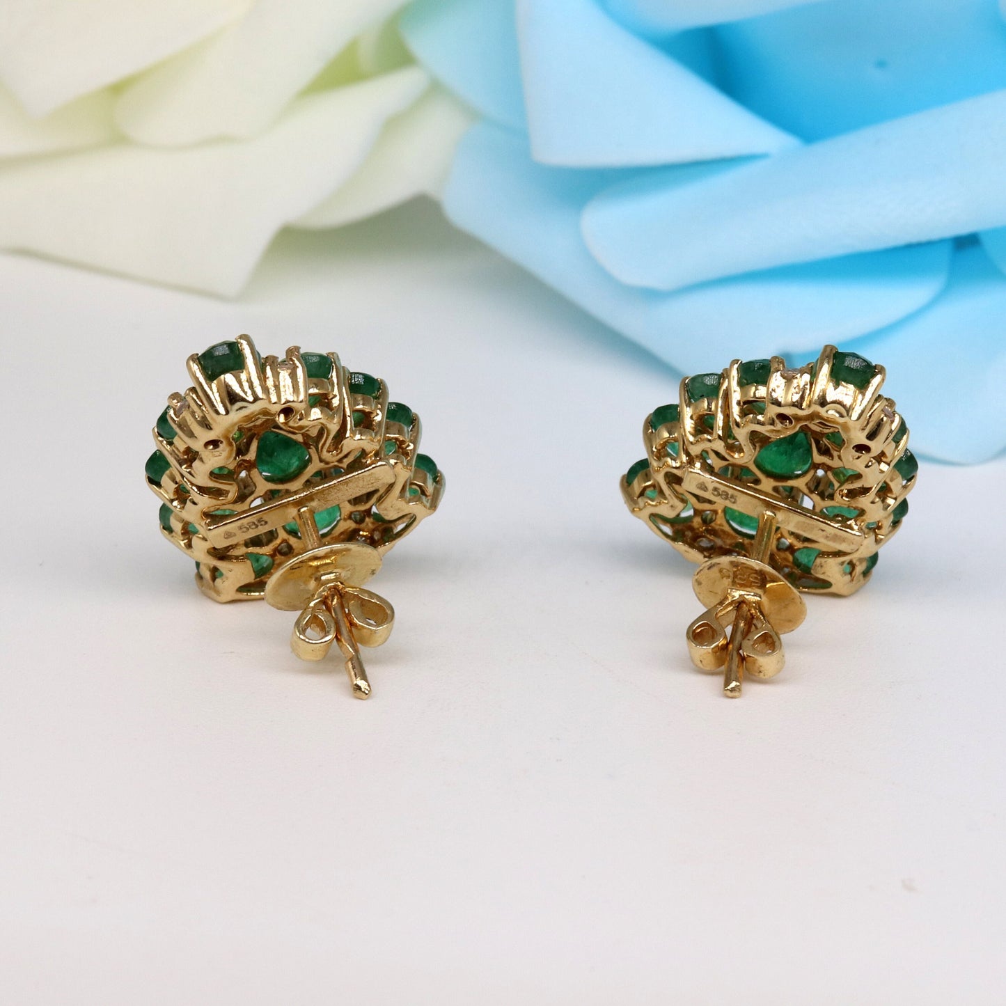 5.73 Emerald Big Size Pair Earring Gold