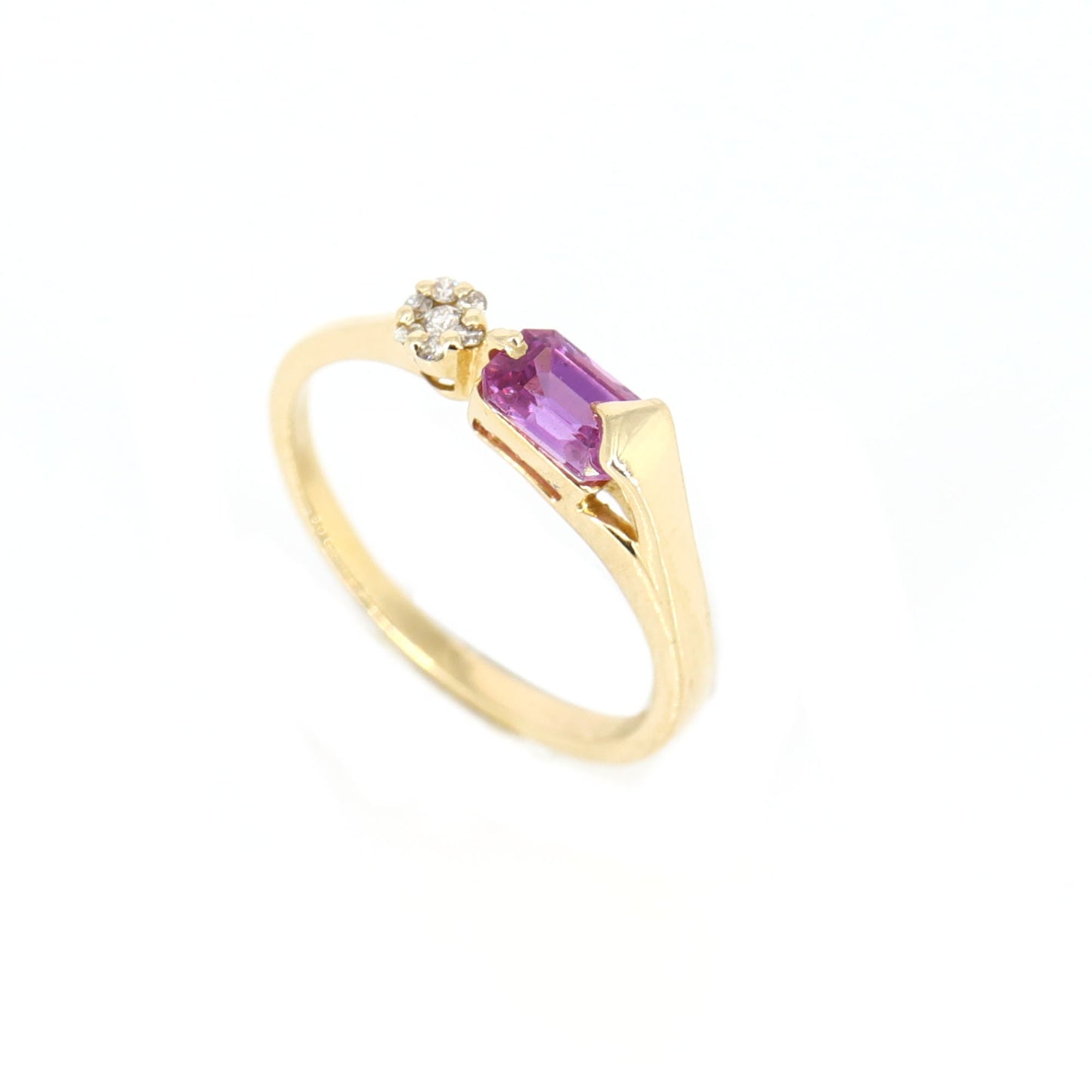 Stunning Pink Sapphire Ring 14K Gold
