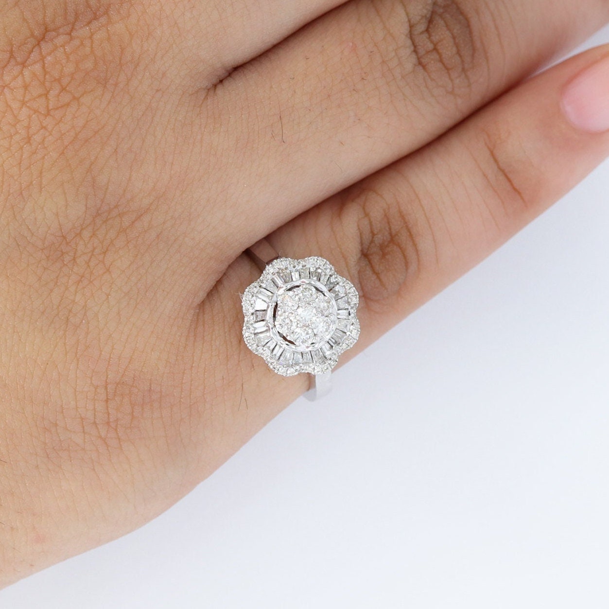 Flower Shape Unique Design Ring 18K Gold