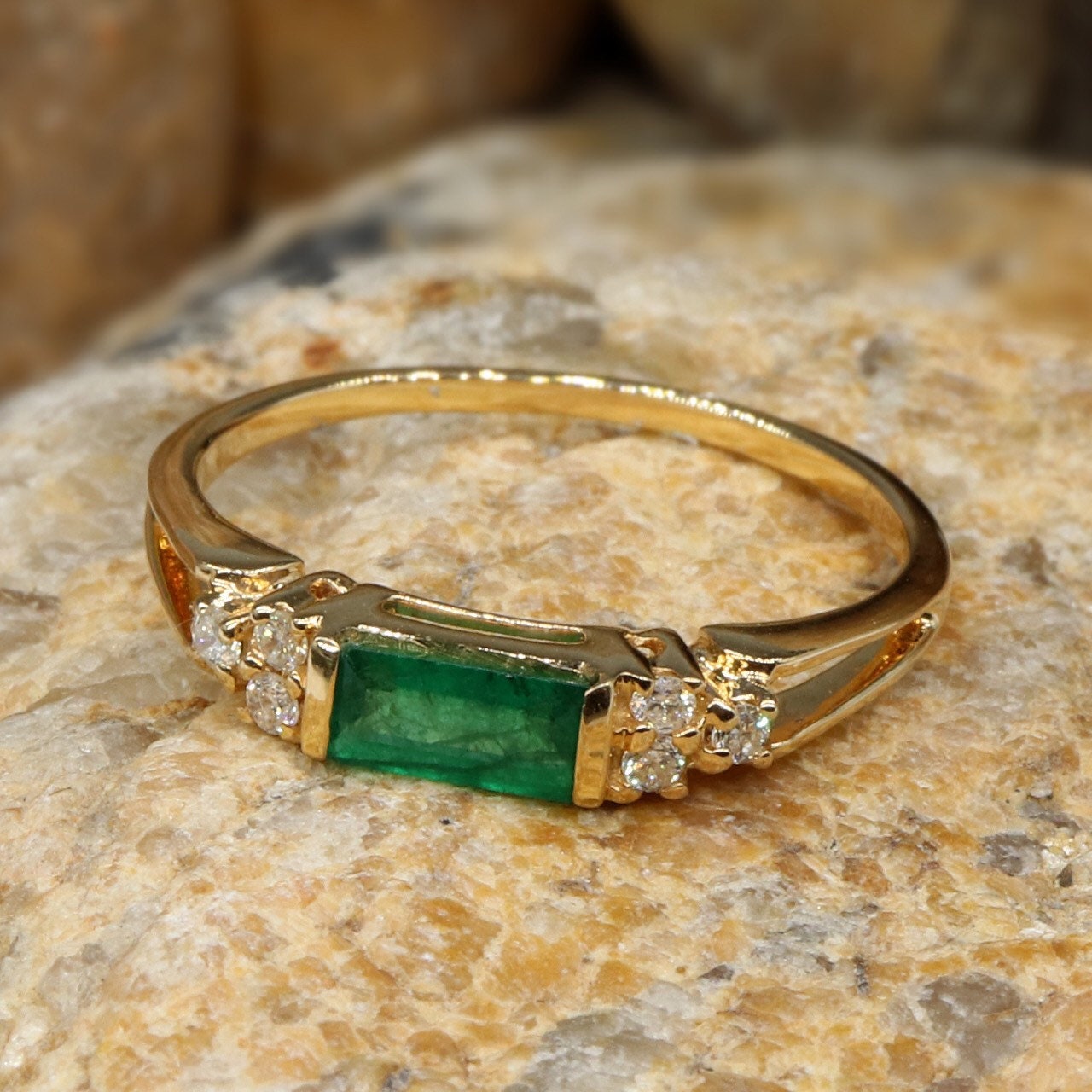 Beautiful Ring 14K Gold