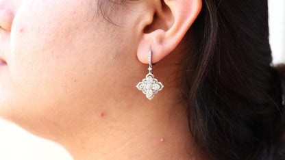 Genuine White Wedding Earring 18K Gold