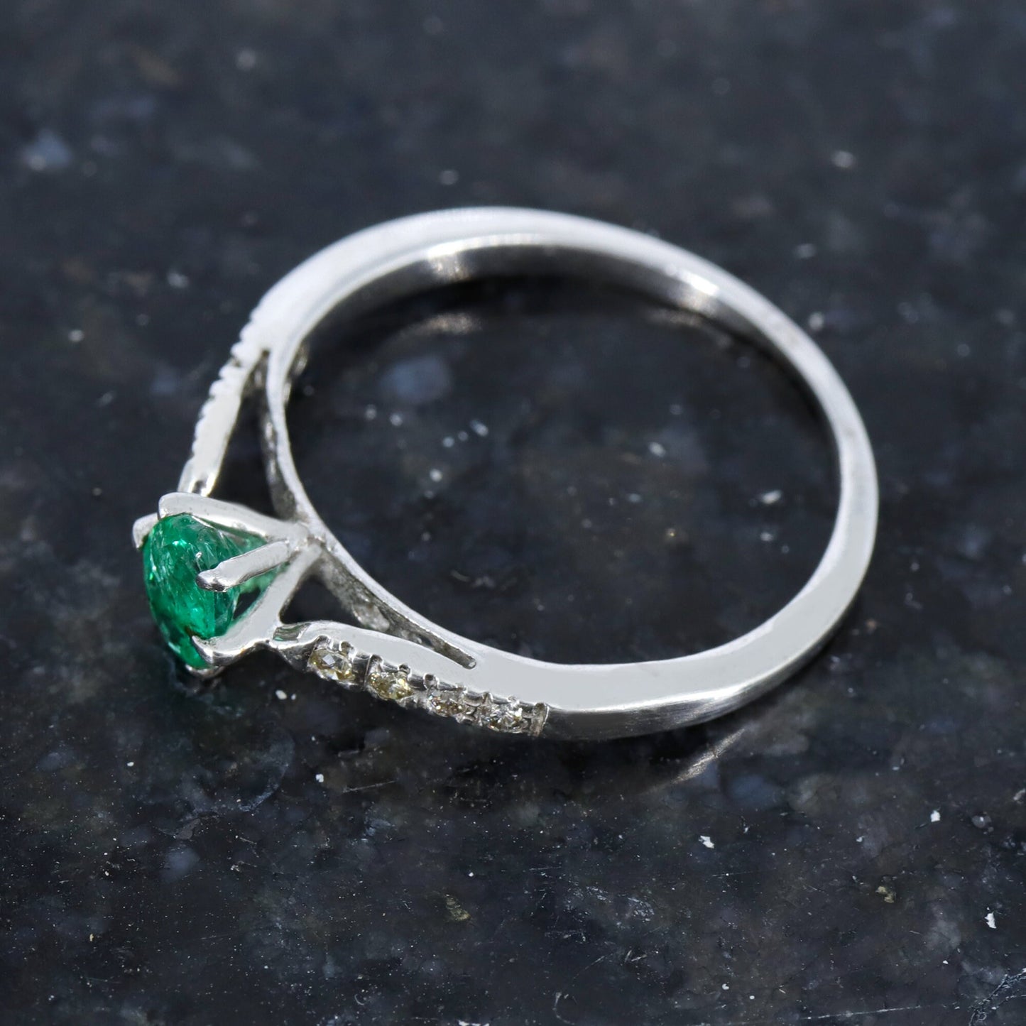 Solitaire Ring Silver