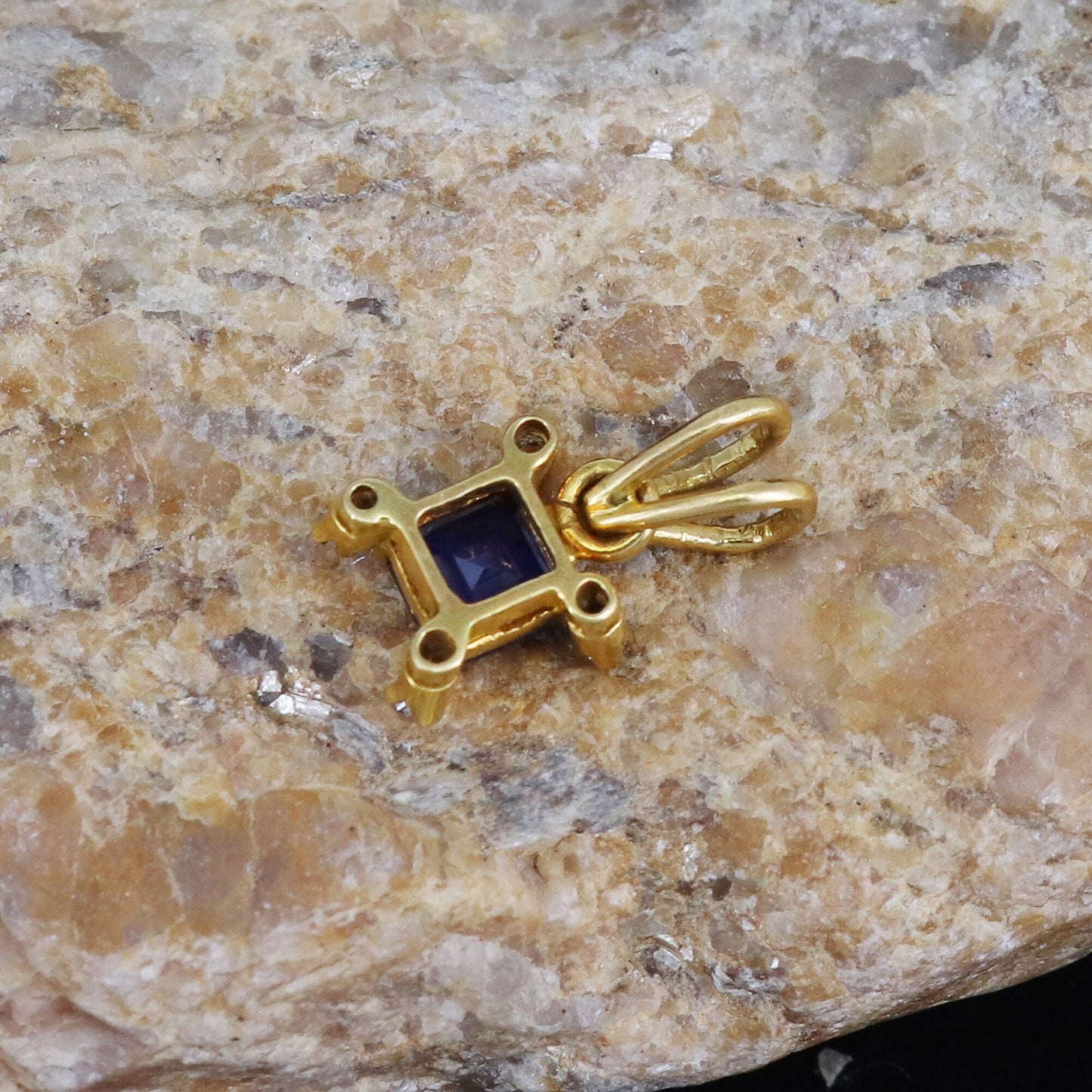 Minimalist Necklace 18K Gold