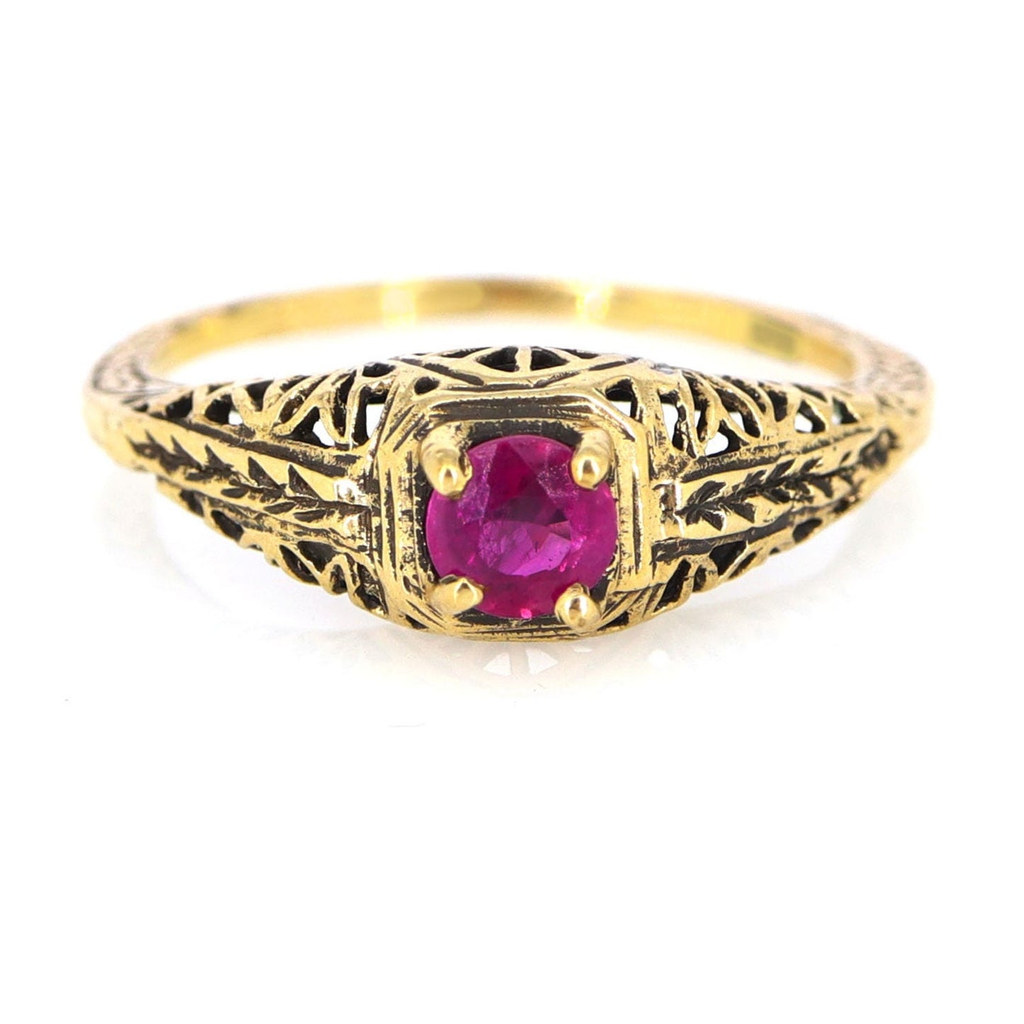Antique Ruby Ring Gold