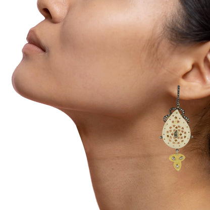 Uneven Rose Cut Dangle Earring Gold