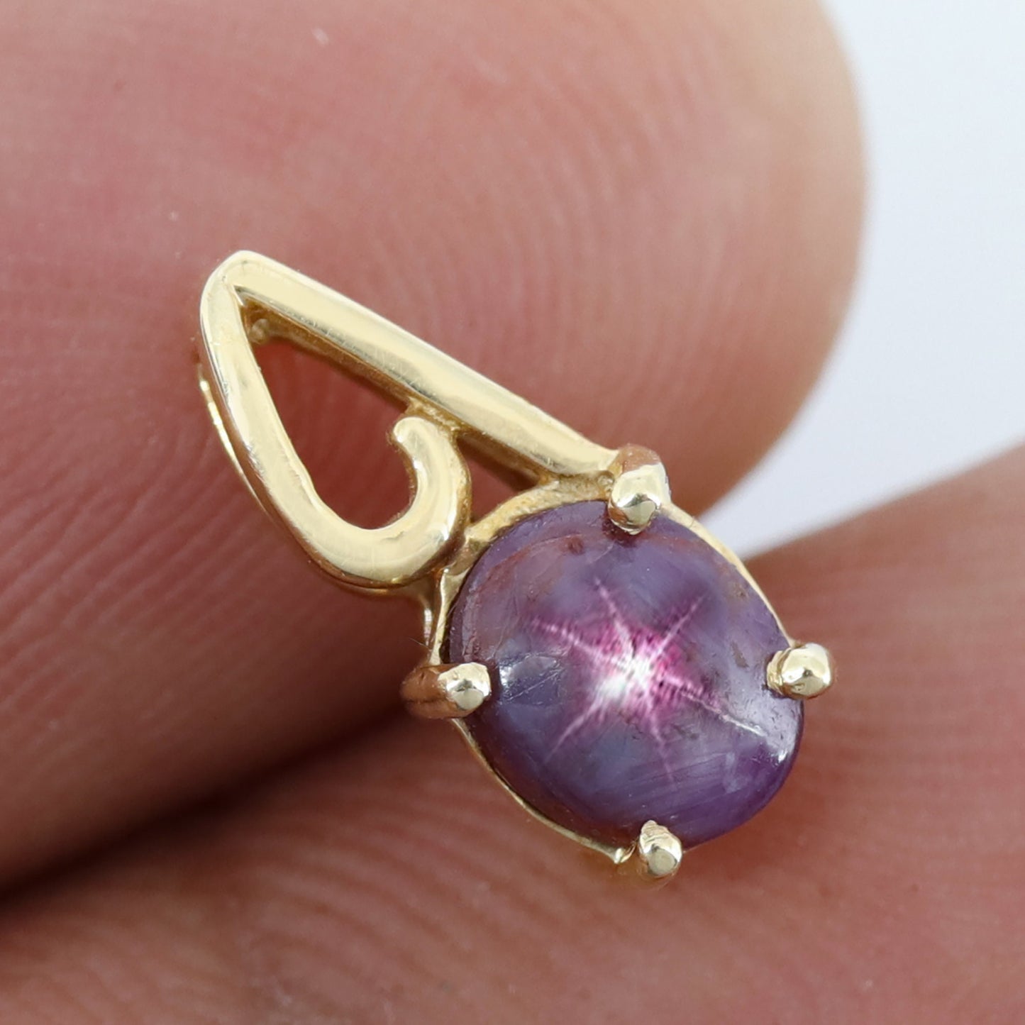Pink Star Ruby Pendant 14K Gold