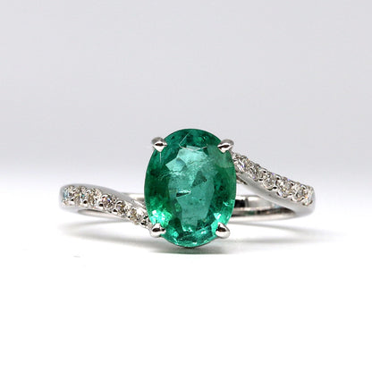 White Emerald Ring 18K Gold