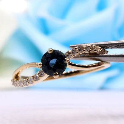 Beautiful Ring 14K Gold