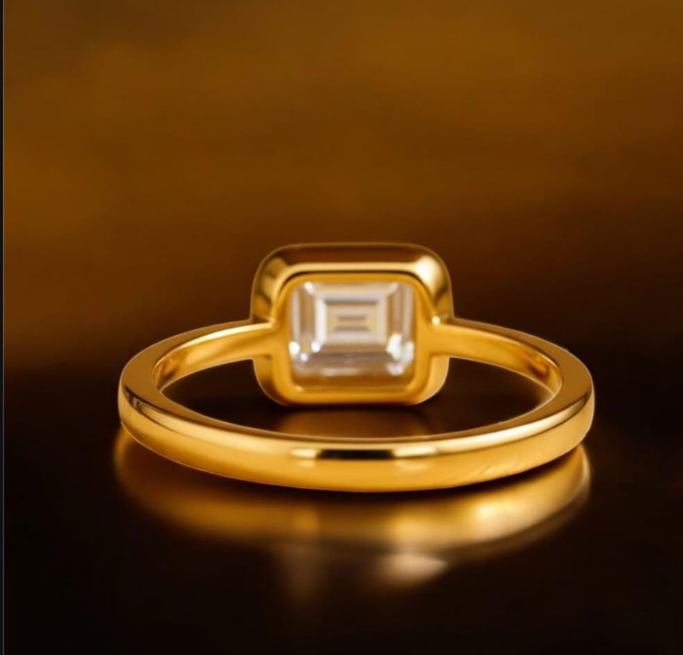 Radiant Cut Engagement Ring Gold