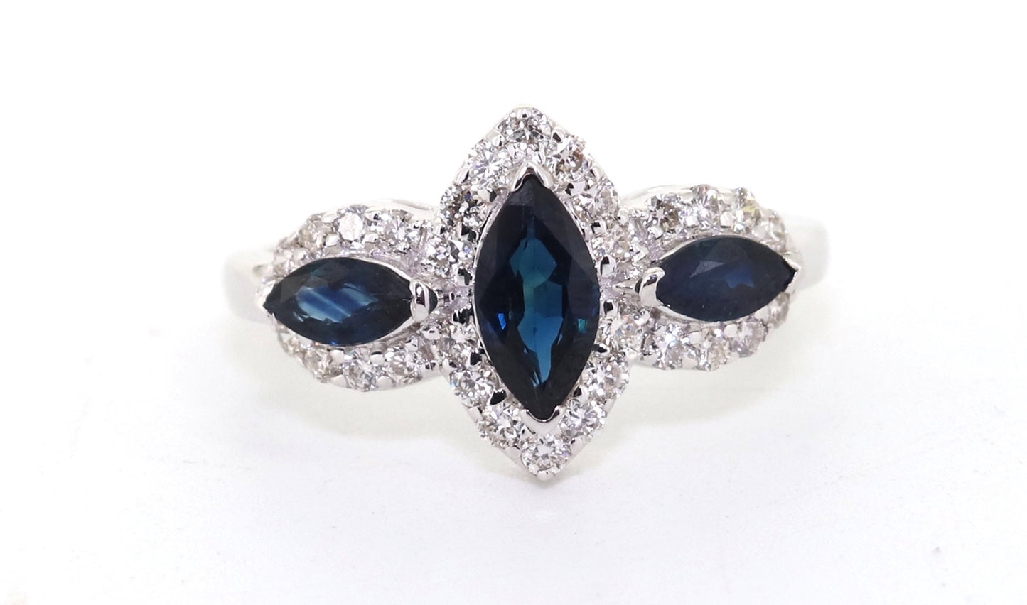 White Beautiful Ring 14K Gold