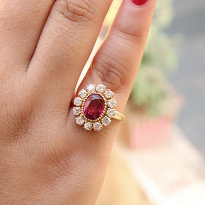 Vintage Style Spinel & Ring Gold