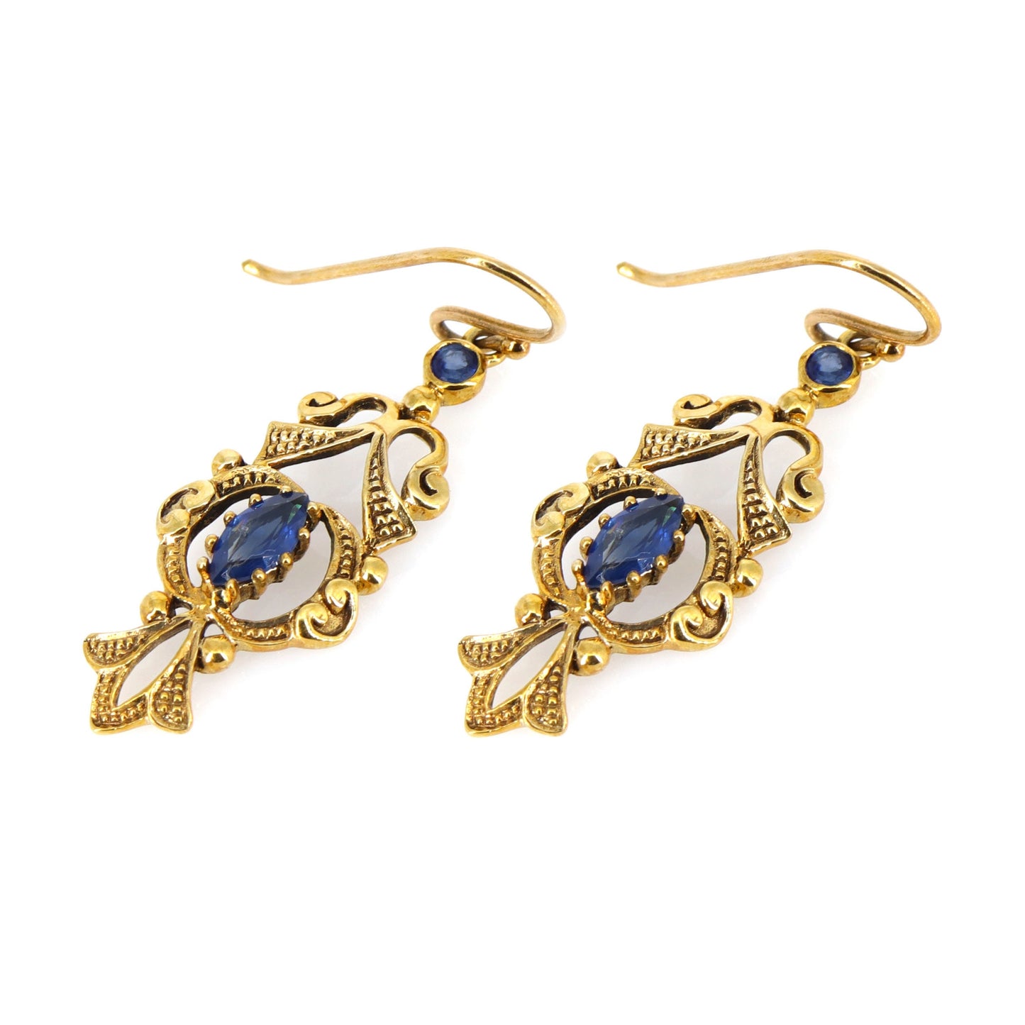 Blue Sapphire Gemstone Earring Gold