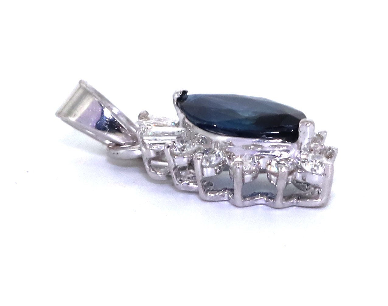 Blue Sapphire White Pendent White Pendant 18K Gold