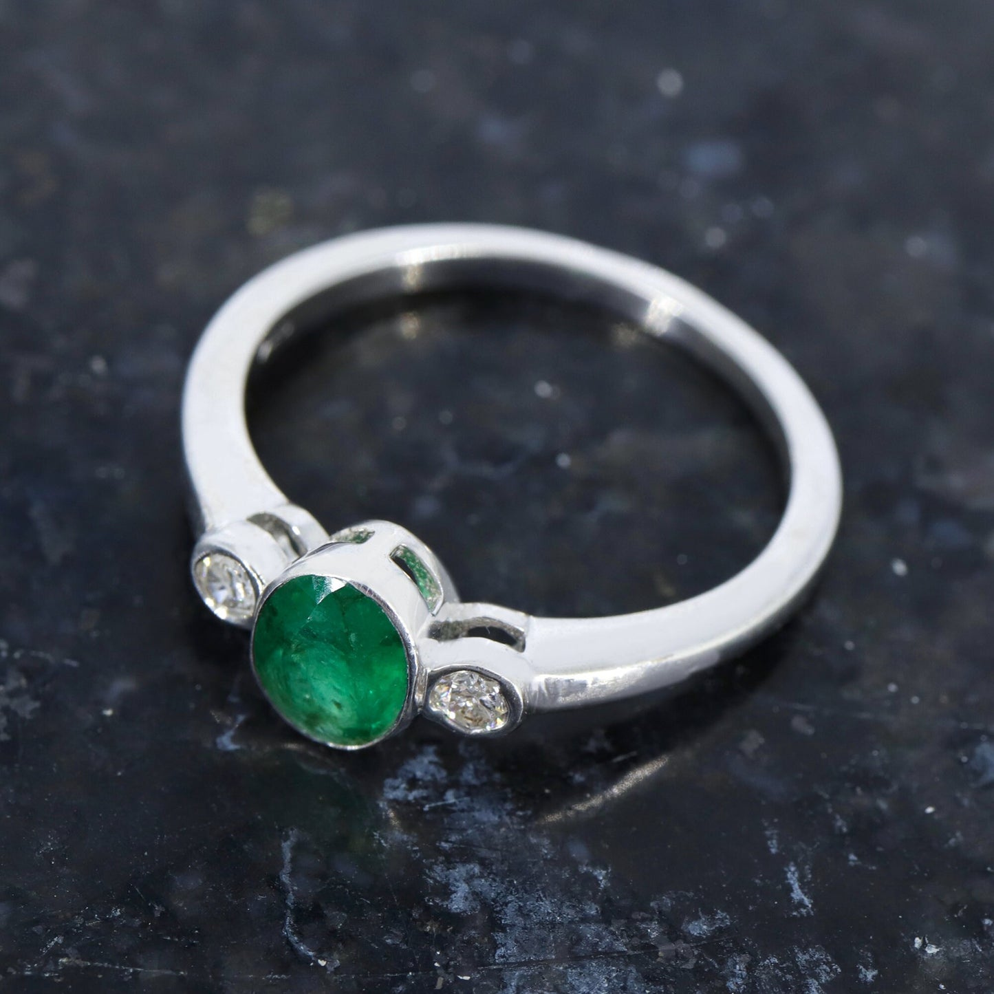 Oval Cut Gemstone 925 Sterling Emerald Ring Silver