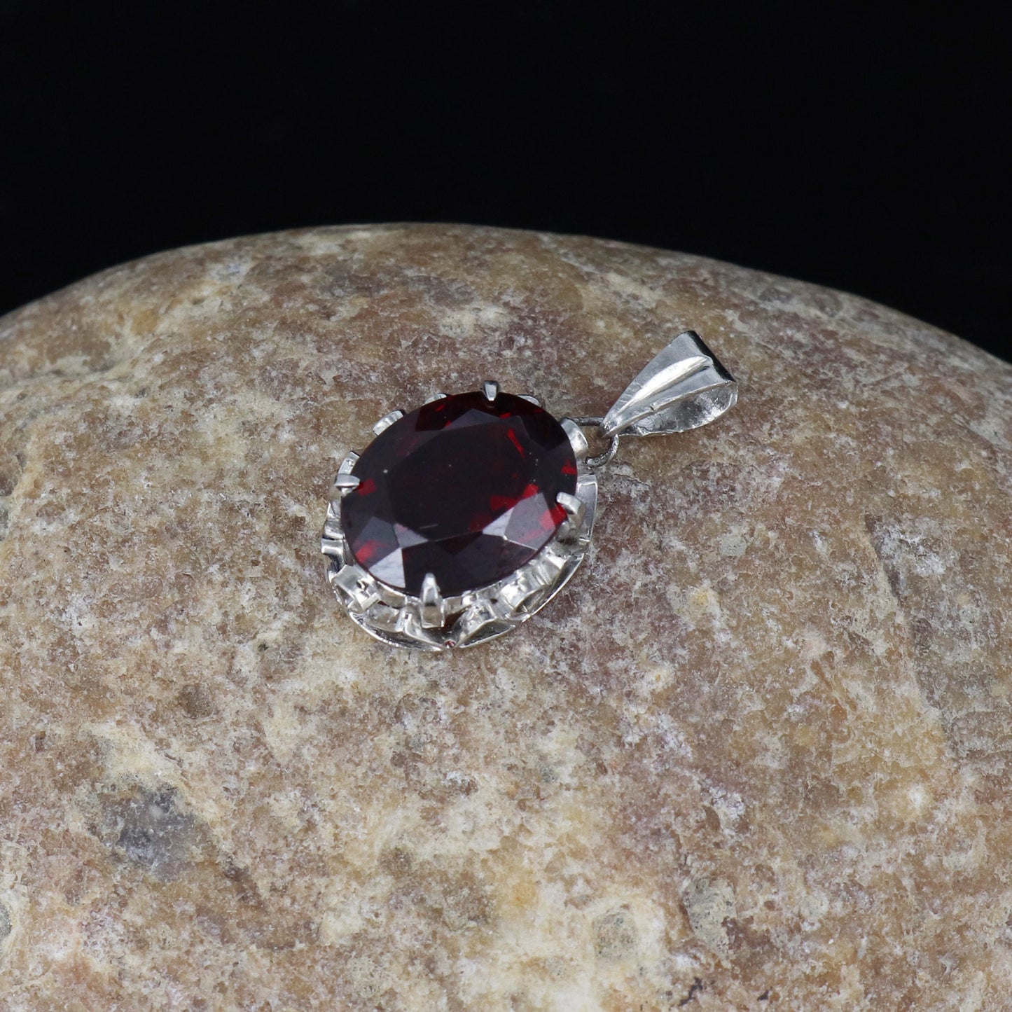 Platinum 900 Garnet Pendant