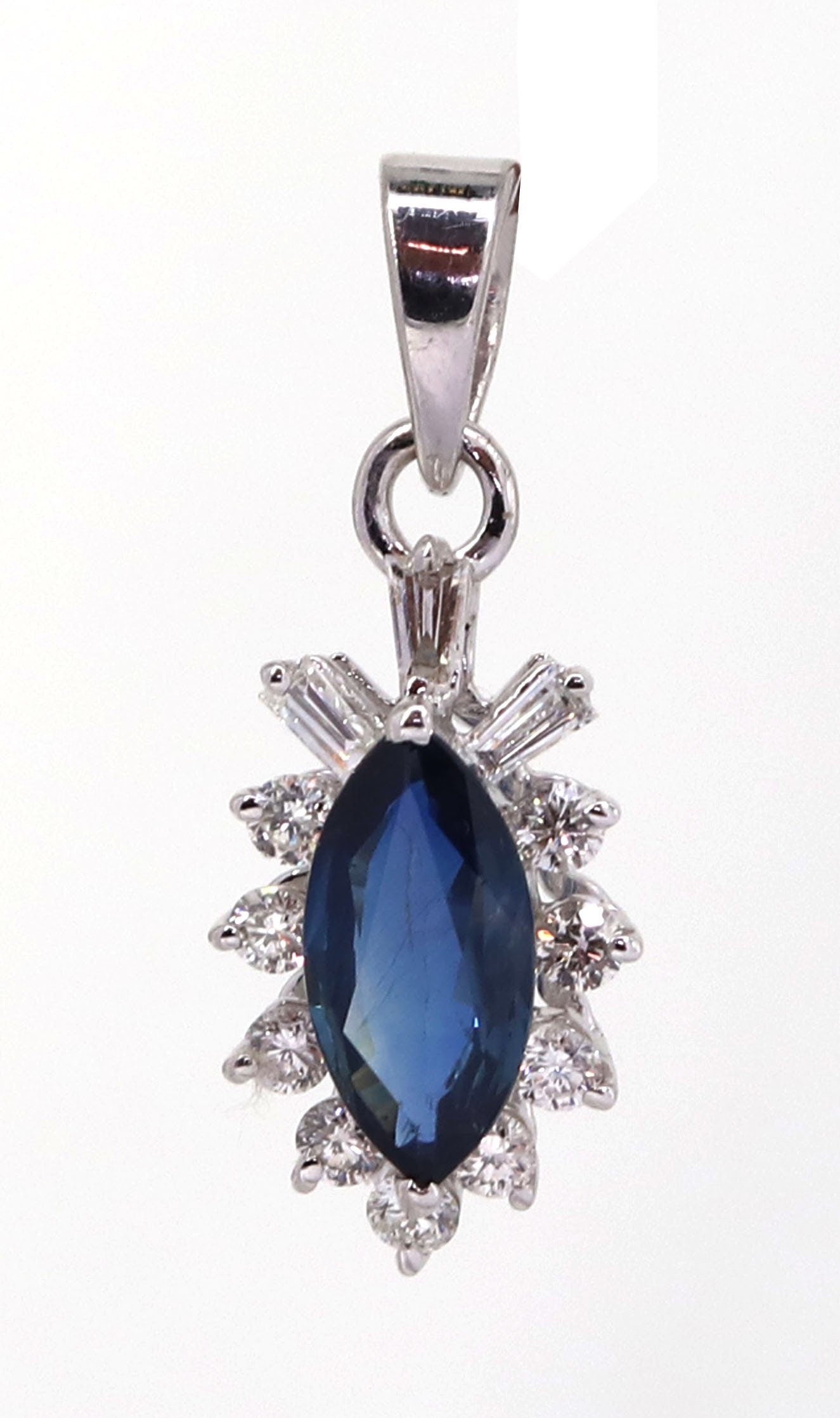 Blue Sapphire White Pendent White Pendant 18K Gold