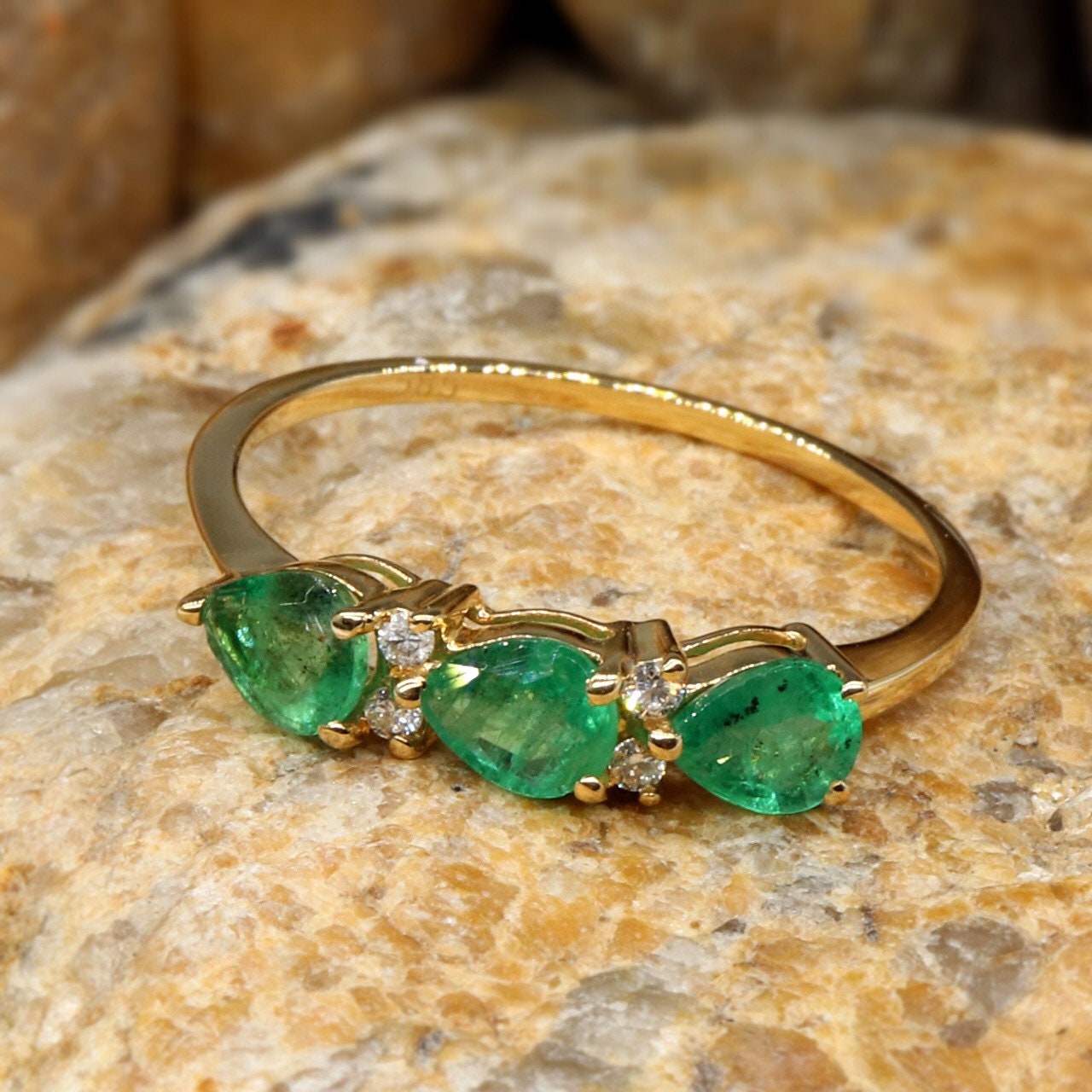 Emerald Ring 14K Gold