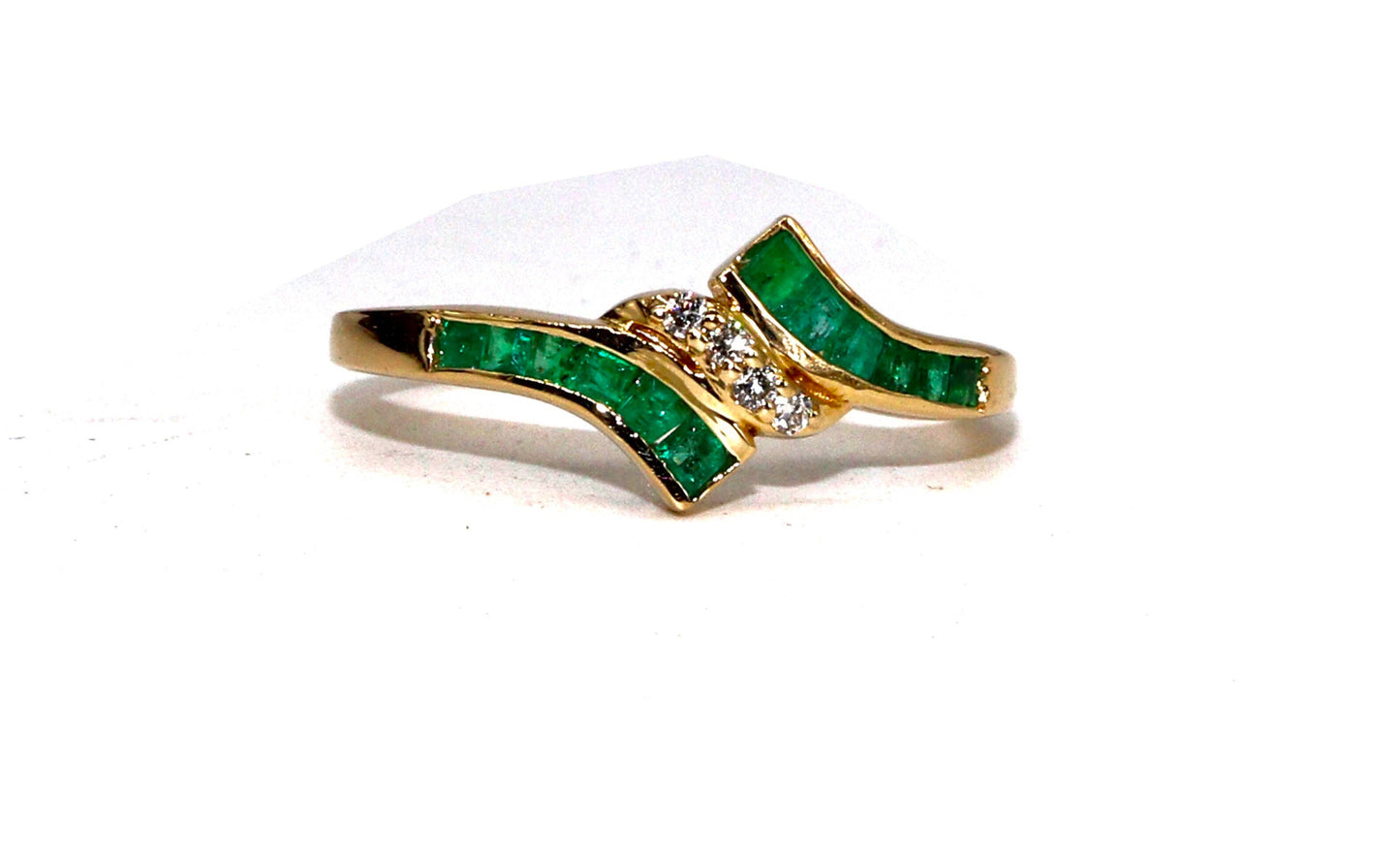 Beautiful Ring 14K Gold