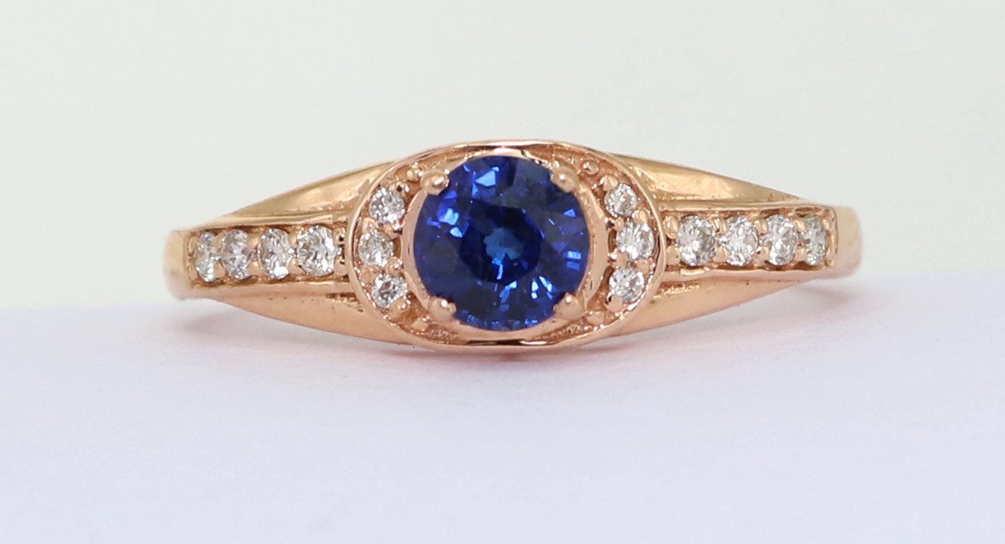 Beautiful Ring 18K Gold