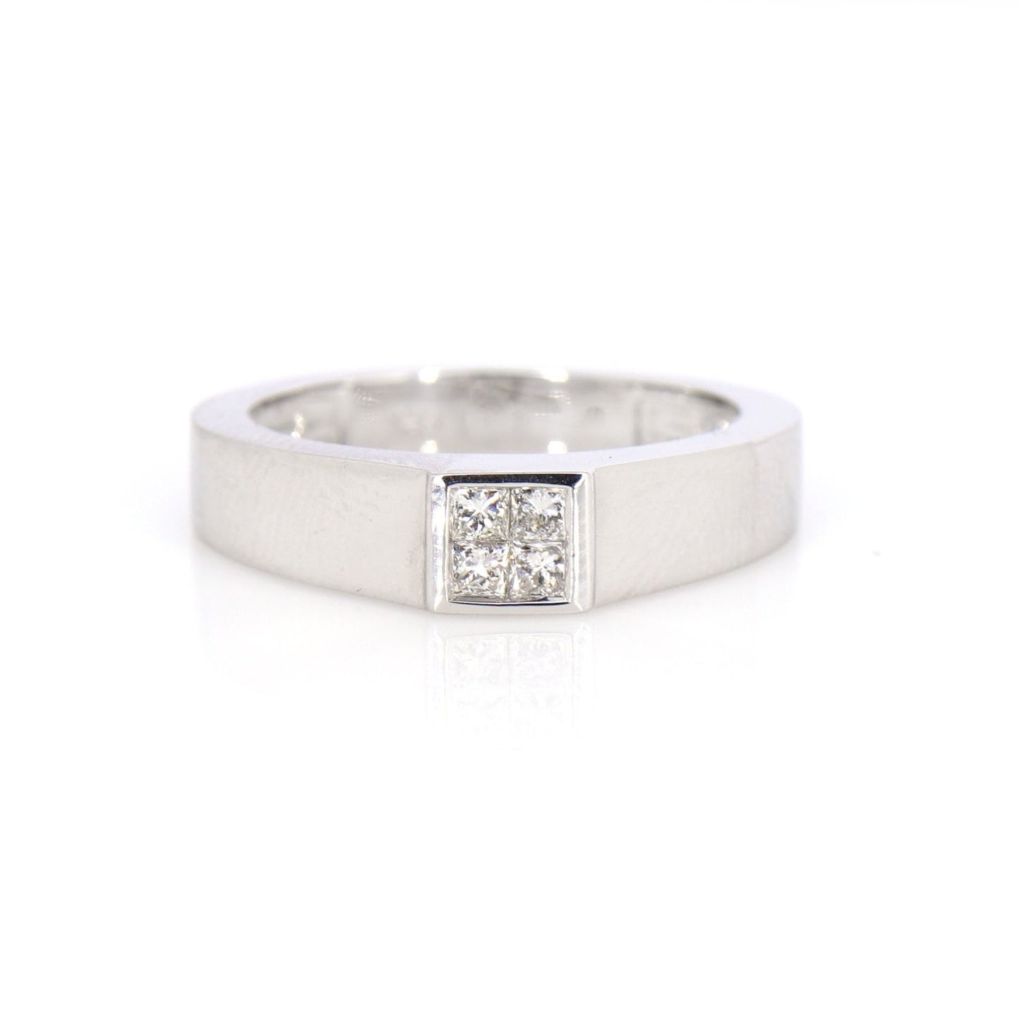 Invisible Setting Princess Cut Ring Gold