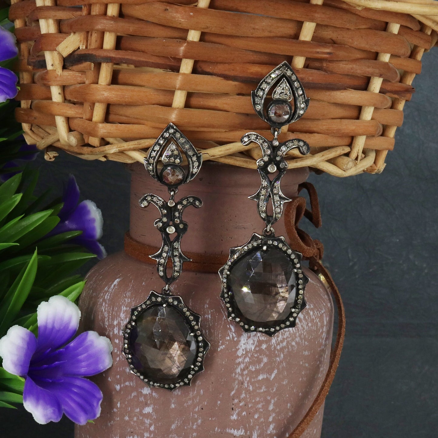 Victorian Silk Sapphire Nad Color Earring